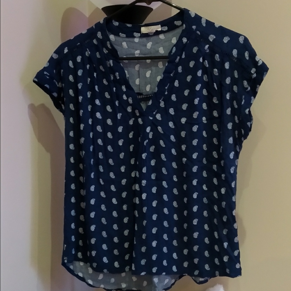 Short sleeve shirt